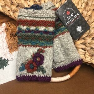 Lost Horizons Hand Knit Fingerless Soft Lined Gloves One Size